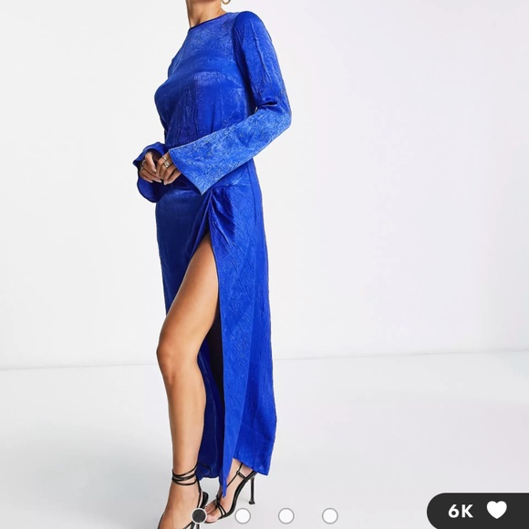 ASOS DESIGN crinkle satin maxi dress with knot detail in blue - Picture 1 of 2